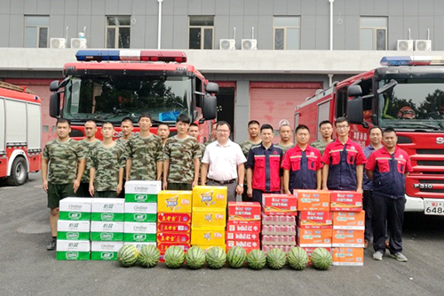 东方雨虹北京生产基地慰问驻地消防官兵