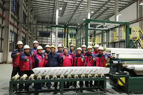 东方雨虹莱西生产基地热塑性聚烯烃复合生产线试产成功