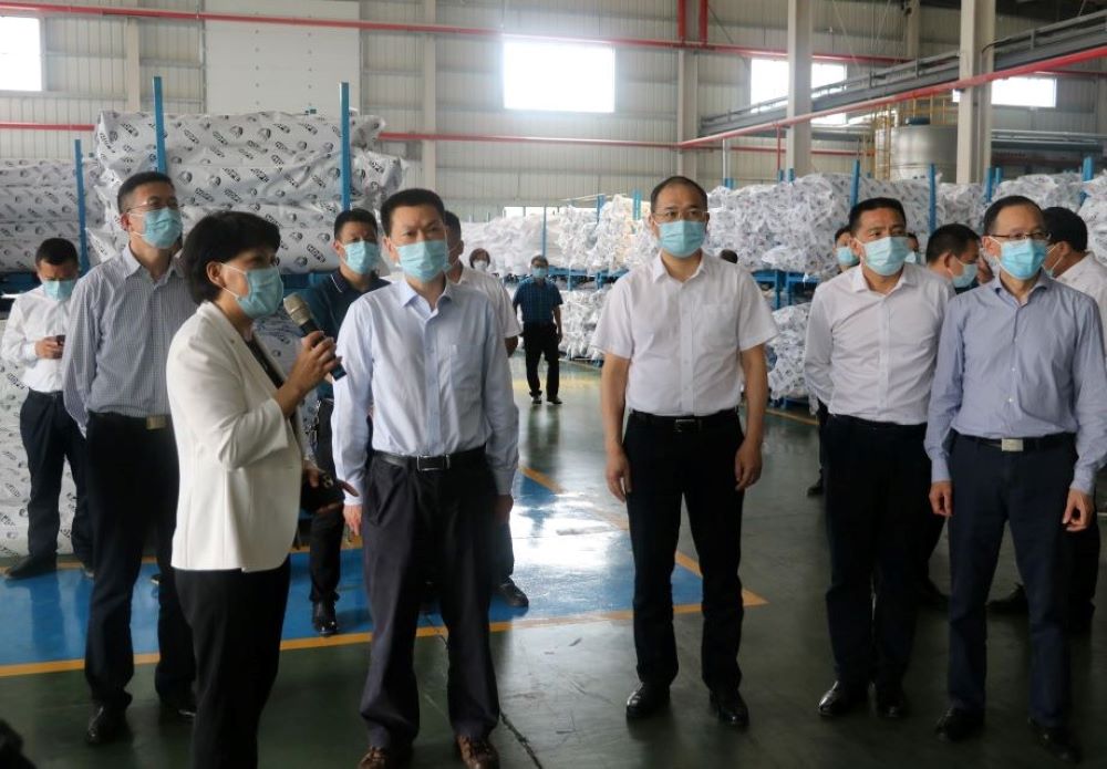 杭州市人大常委会副主任戴建平一行调研杭州东方雨虹