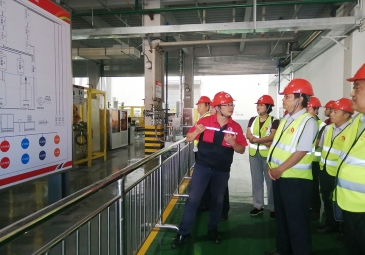 濮阳市科技局书记雷灯照一行考察濮阳东方雨虹研发生产物流基地