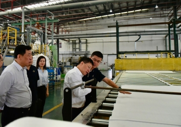 湖南省人大执法检查组调研岳阳东方雨虹安全生产工作情况